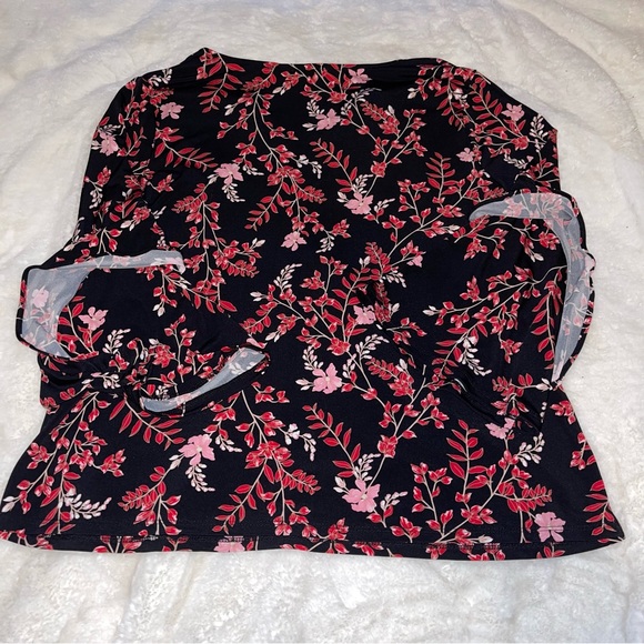 Liz Claiborne Floral Blouse - Picture 8 of 9